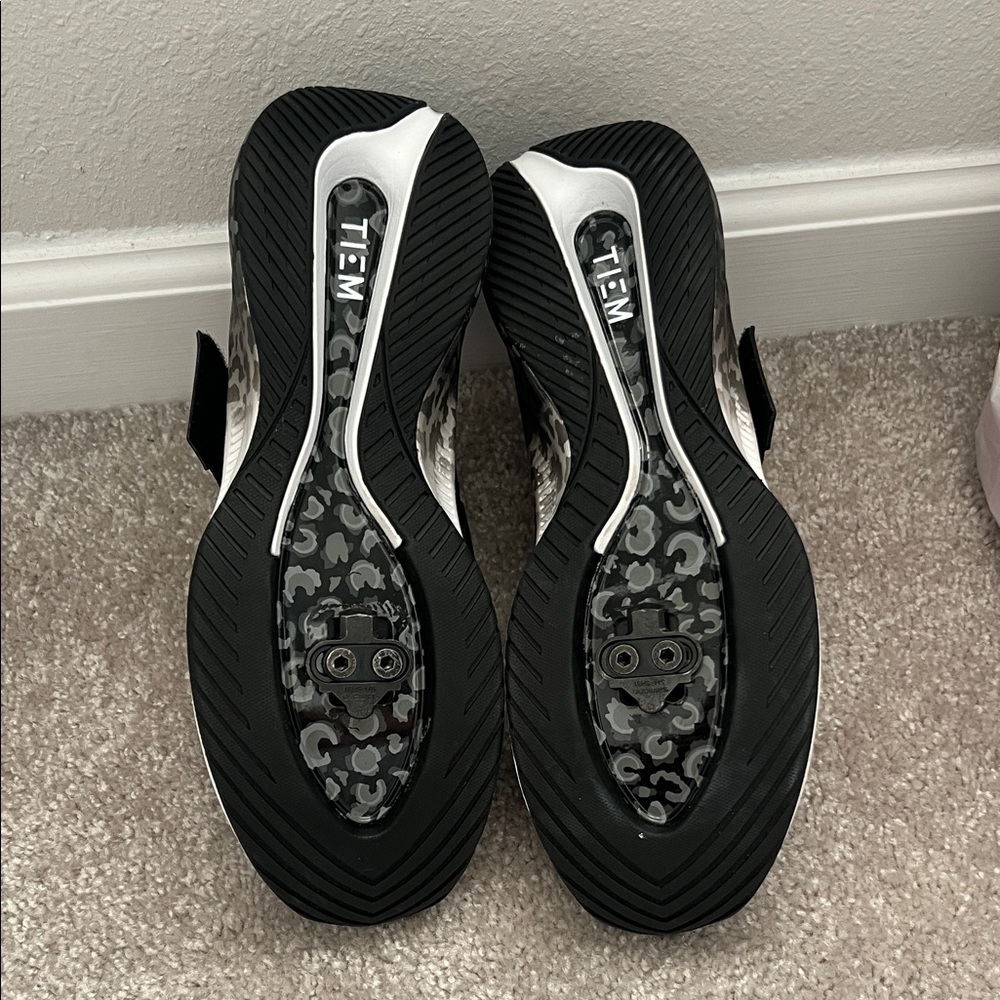 TIEM Women's Slipstream Size 8